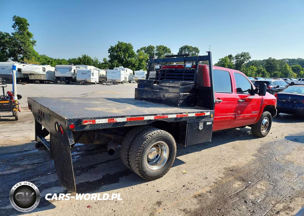2008 Chevrolet Silverado K3500 VIN:1GCJK33688F142671 - 3