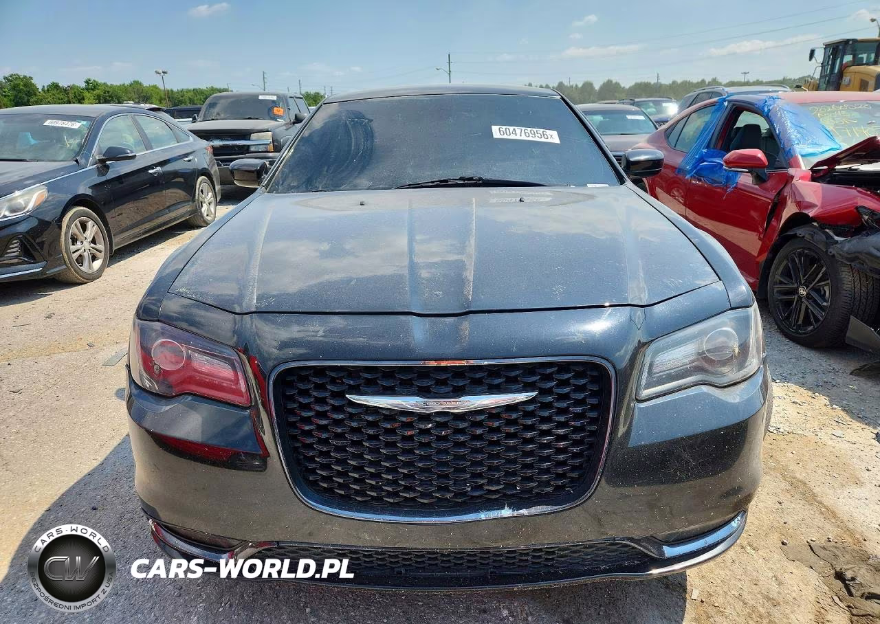 2016 Chrysler 300 S VIN:2C3CCAGG9GH225041 - 5