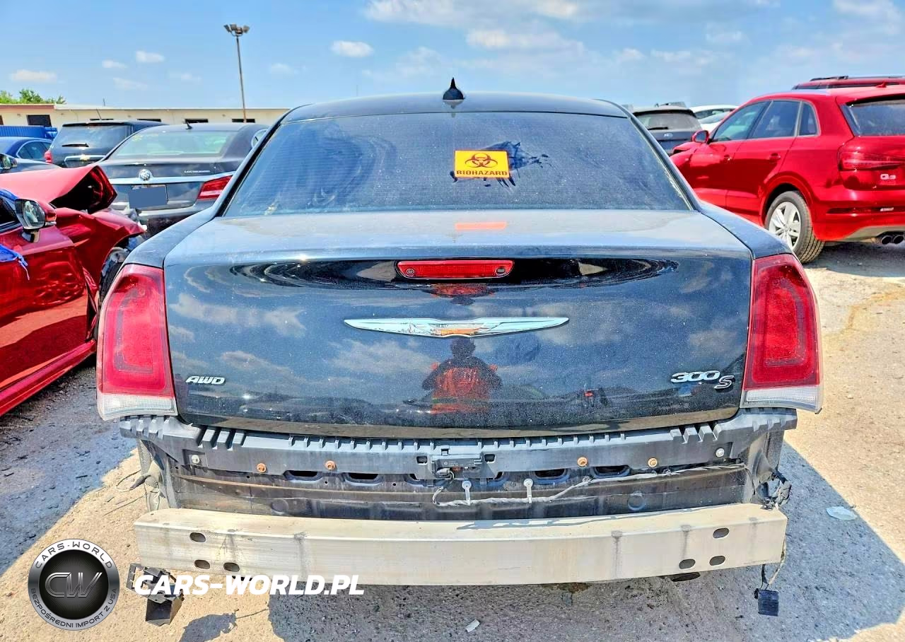 2016 Chrysler 300 S VIN:2C3CCAGG9GH225041 - 6