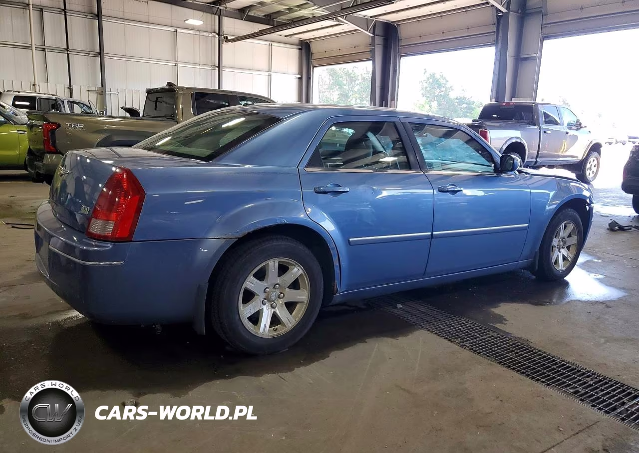 2007 Chrysler 300 Touring VIN:2C3KA53G37H715442 - 3