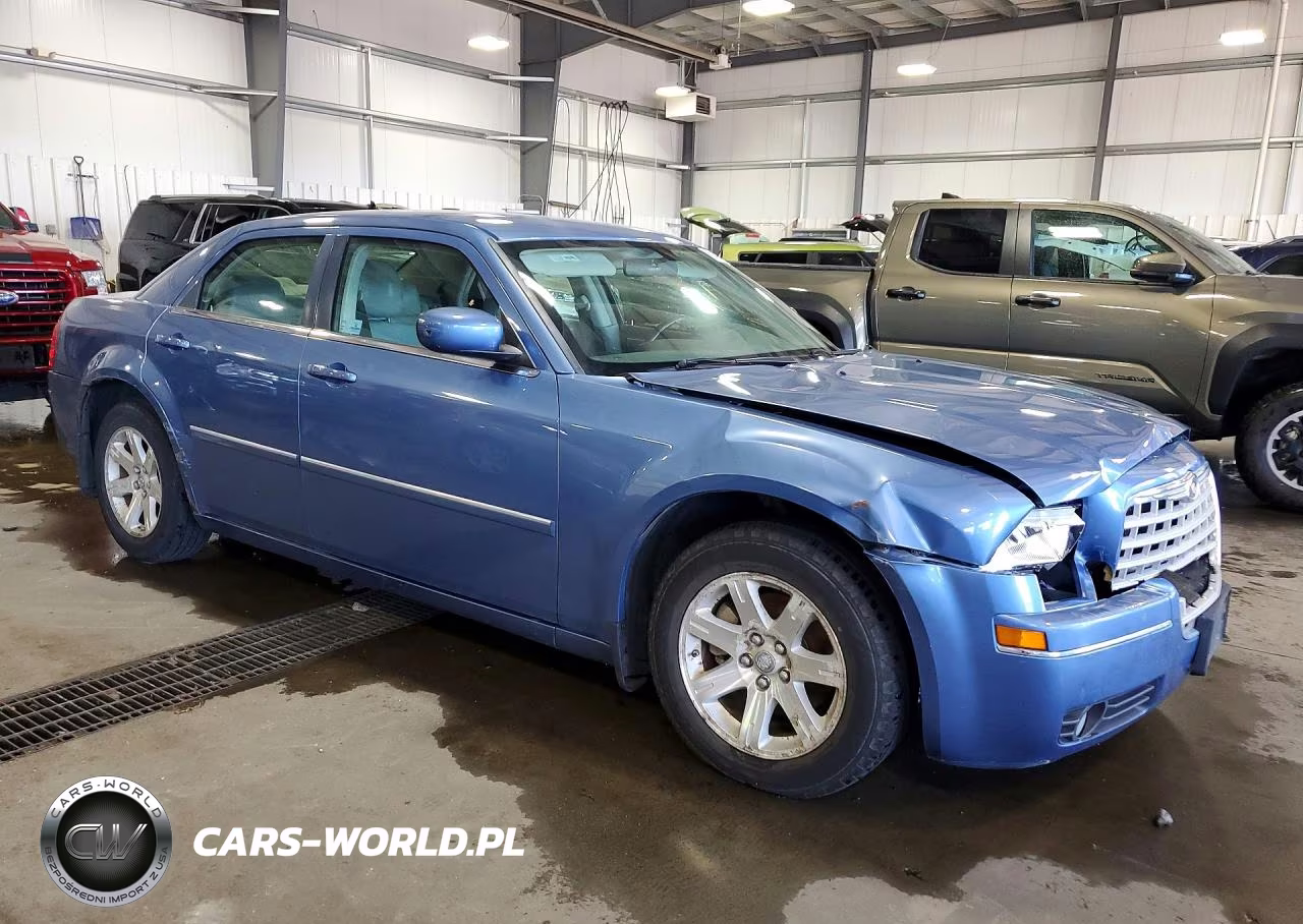 2007 Chrysler 300 Touring VIN:2C3KA53G37H715442 - 4