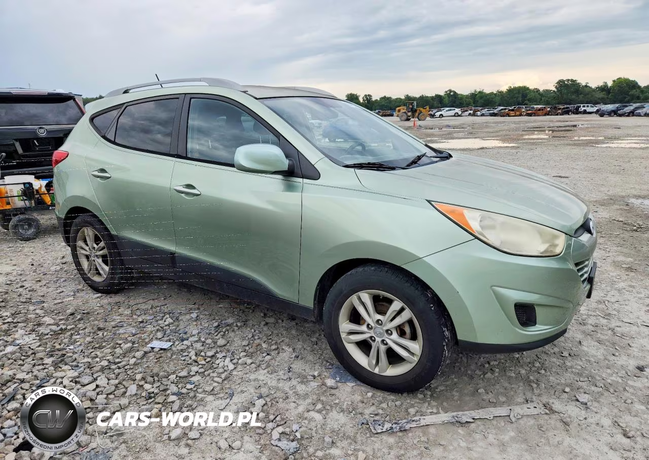 2010 Hyundai Tucson Gls VIN:KM8JU3AC9AU111896 - 4