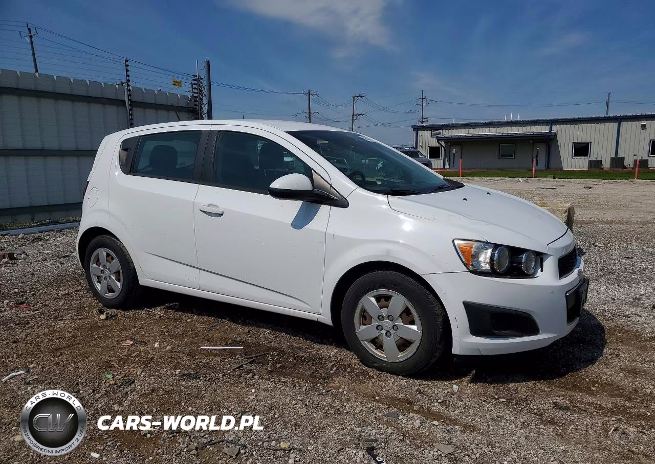 2015 Chevrolet Sonic Ls VIN:1G1JA6SH8F4198005 - 4