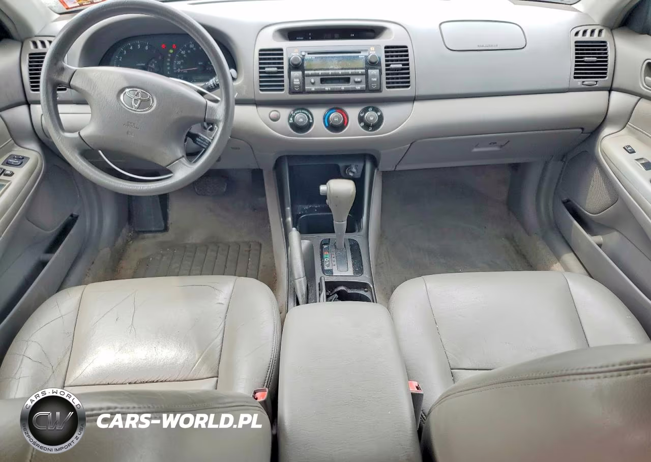 2002 Toyota Camry Le VIN:4T1BE32KX2U007250 - 8