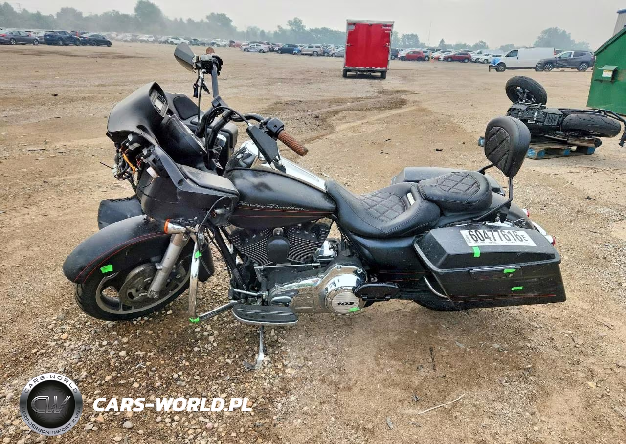2011 Harley-Davidson Fltrx VIN:1HD1KHM13BB677856 - 3