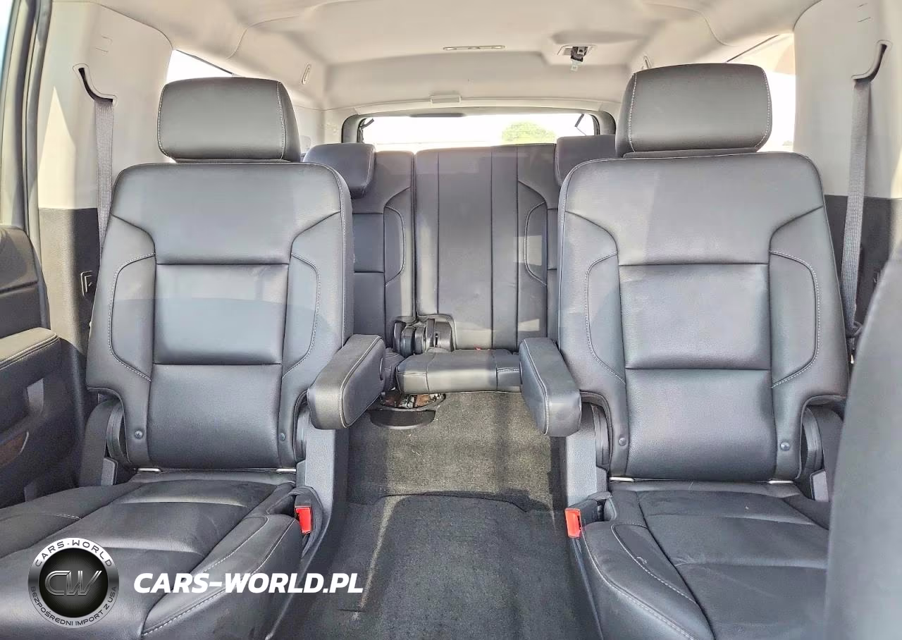 2018 Chevrolet Suburban C1500 Lt VIN:1GNSCHKC1JR349744 - 10