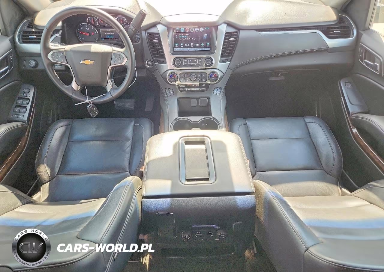 2018 Chevrolet Suburban C1500 Lt VIN:1GNSCHKC1JR349744 - 8