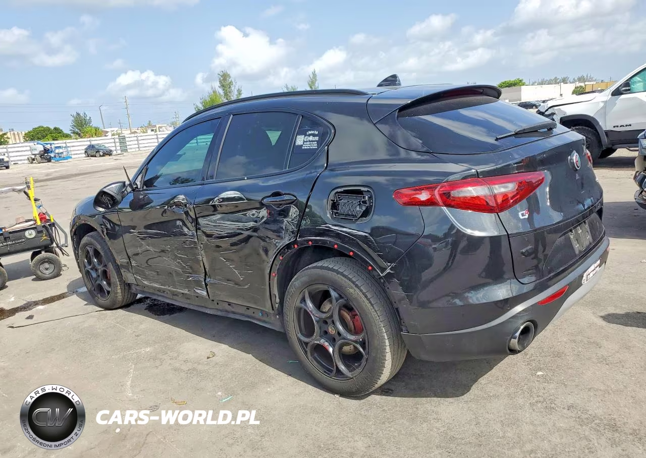 2018 Alfa Romeo Stelvio Ti Sport VIN:ZASFAKNNXJ7B88534 - 2