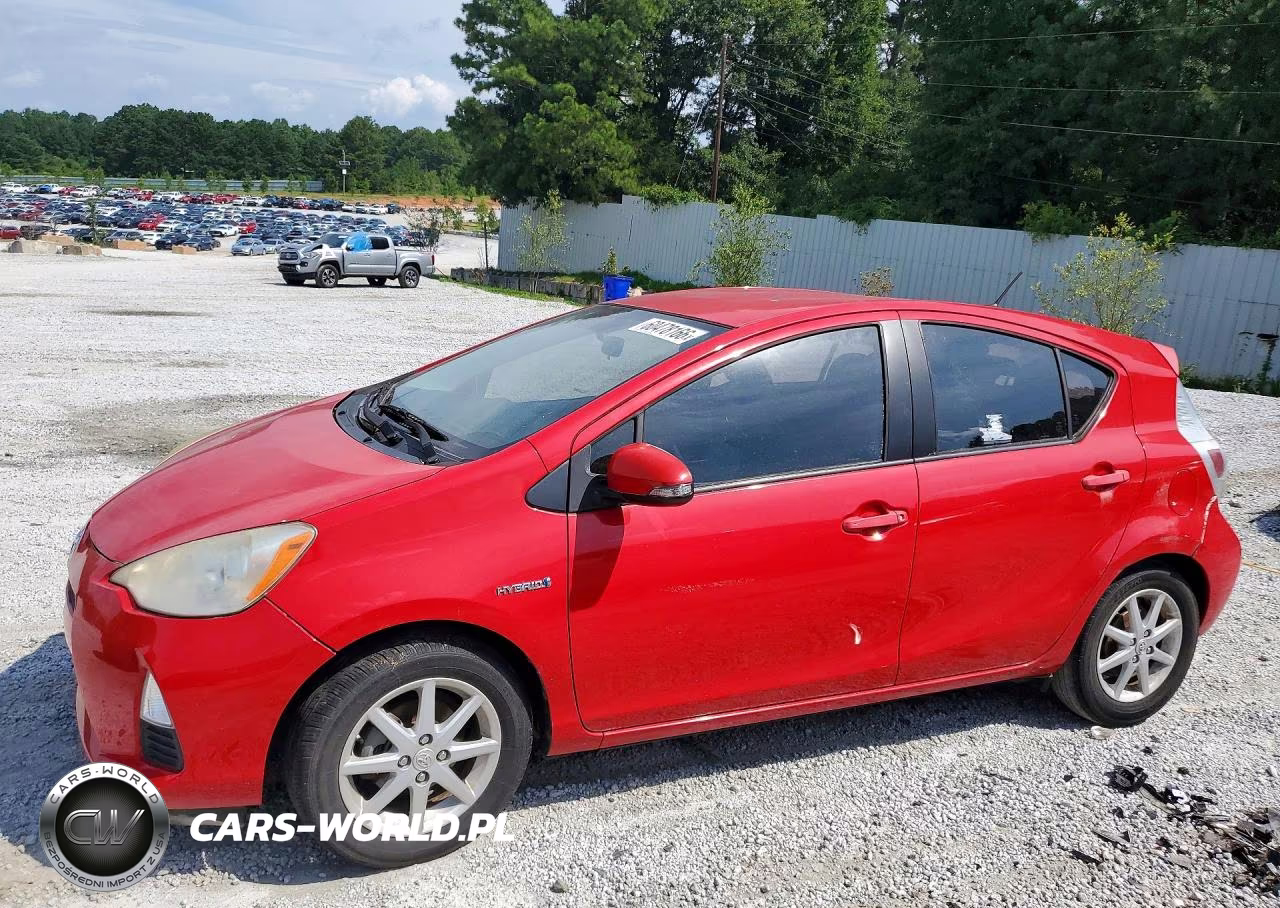2013 Toyota Prius C Three