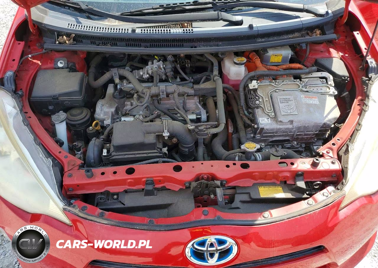 2013 Toyota Prius C Three VIN:JTDKDTB30D1041637 - 11