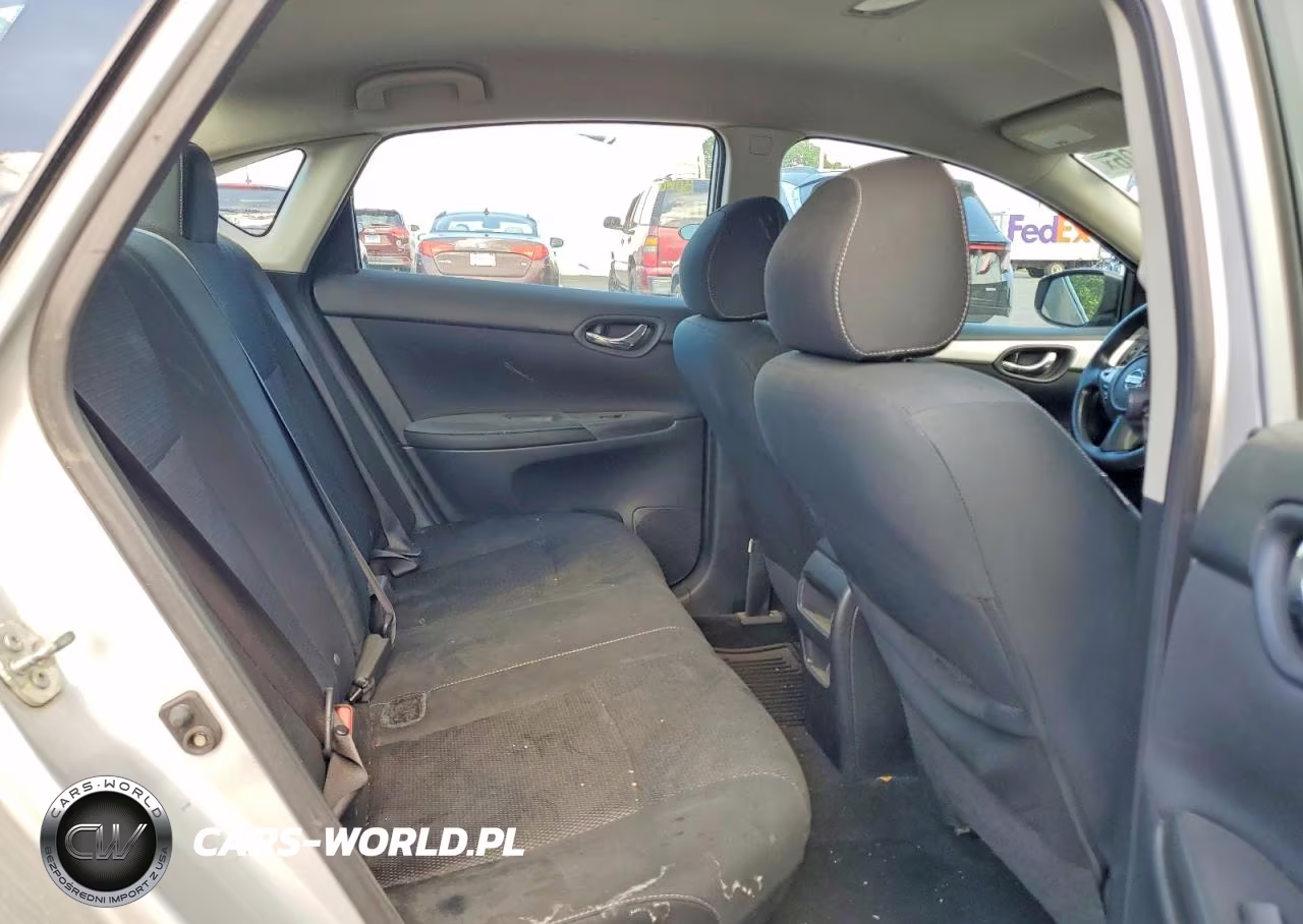 2019 Nissan Sentra S VIN:3N1AB7AP5KY244211 - 10