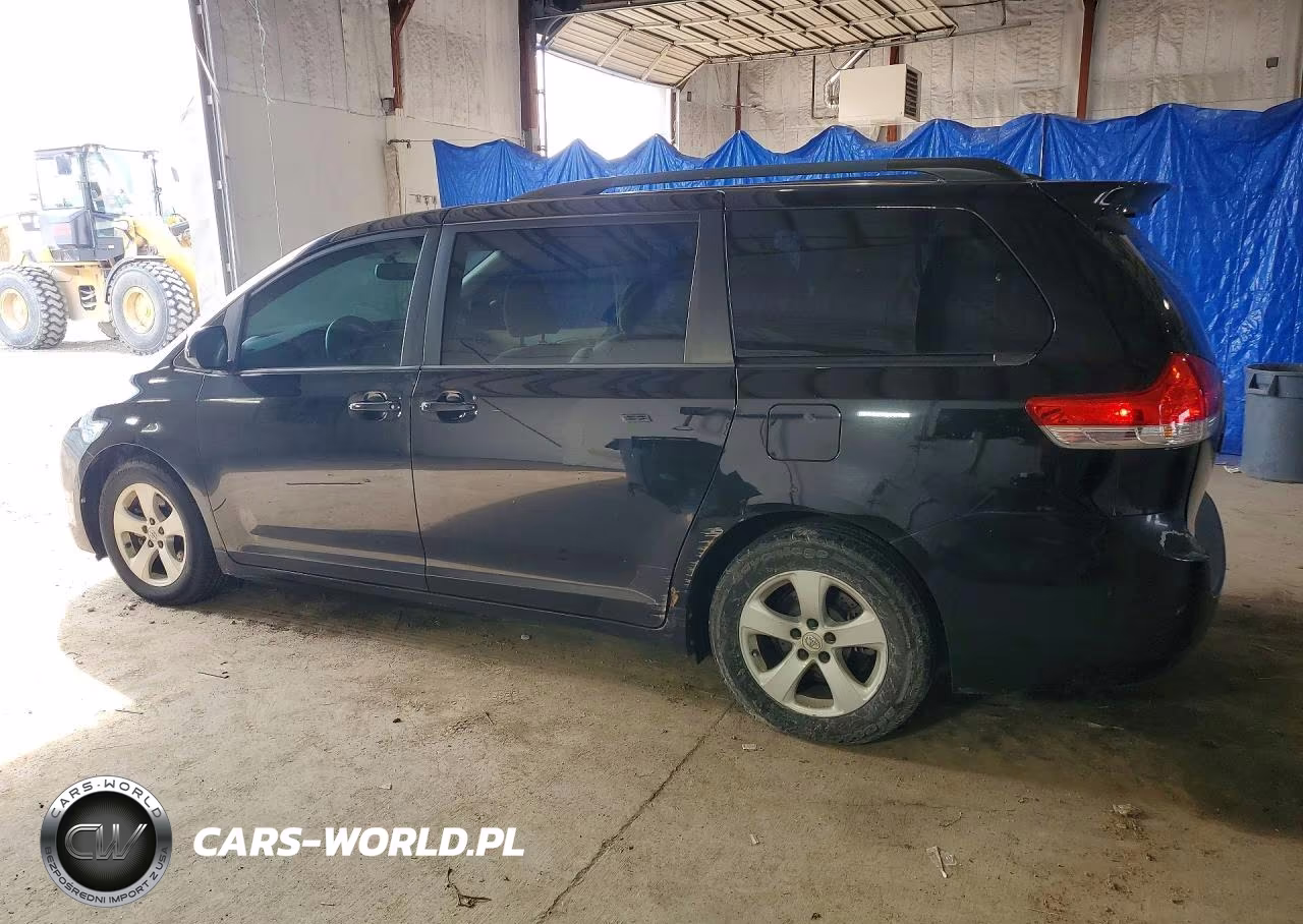 2011 Toyota Sienna Le VIN:5TDKK3DCXBS152568 - 2