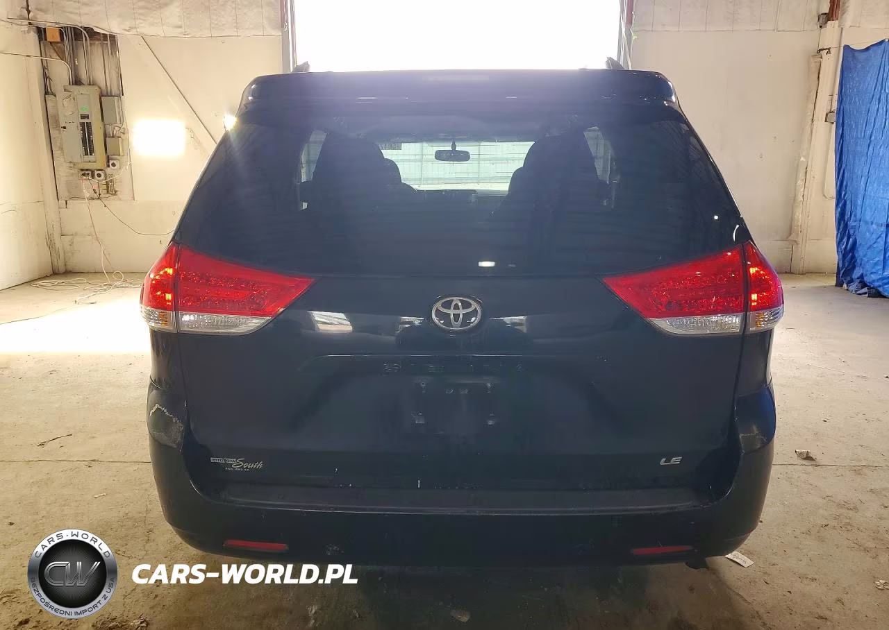 2011 Toyota Sienna Le VIN:5TDKK3DCXBS152568 - 6