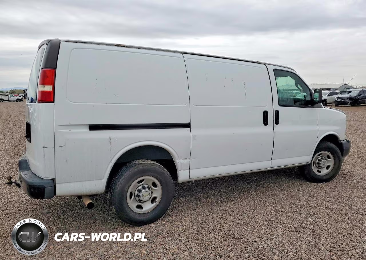 2020 Chevrolet Express G2500 VIN:1GCWGAFG1L1213991 - 3