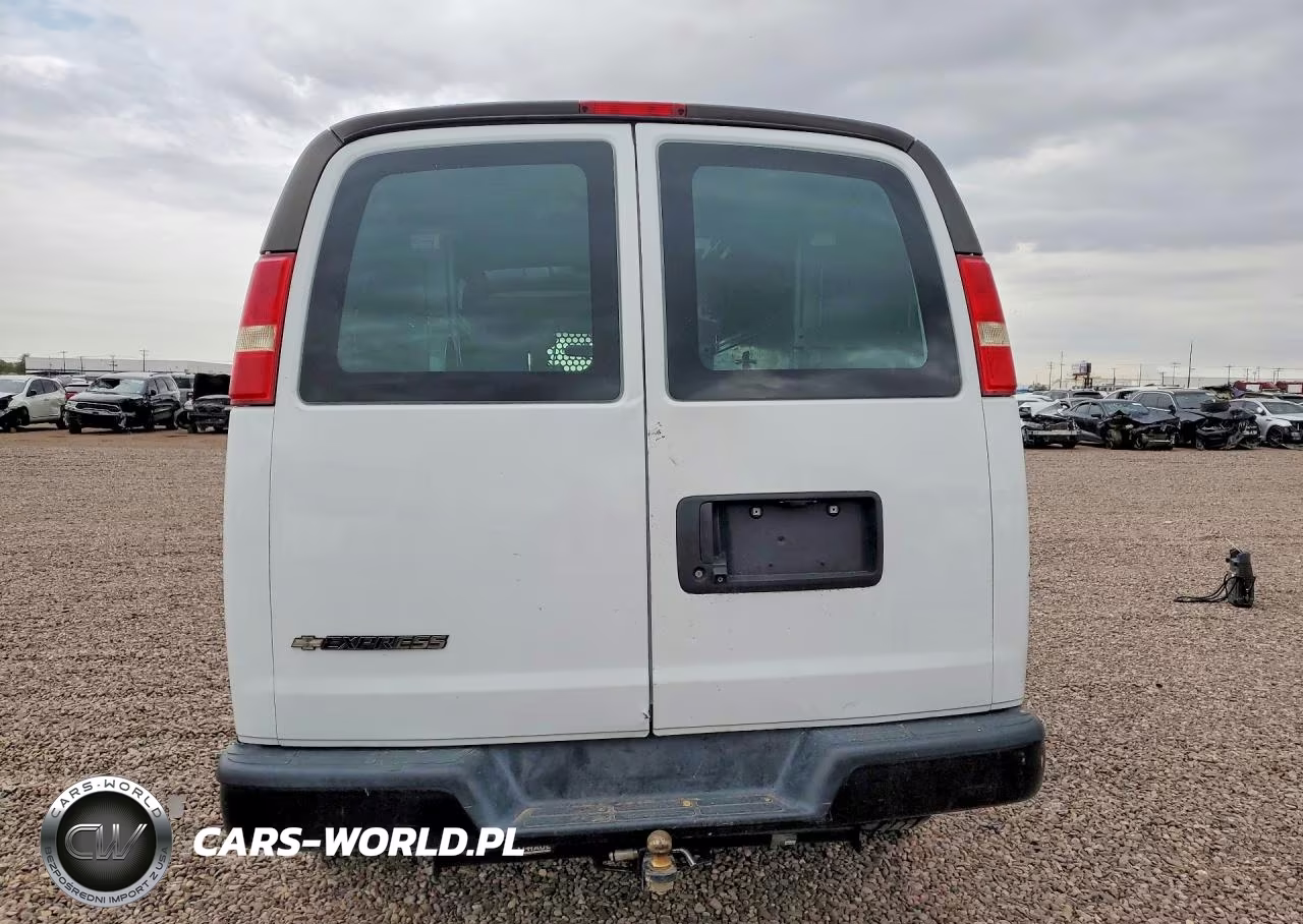 2020 Chevrolet Express G2500 VIN:1GCWGAFG1L1213991 - 6