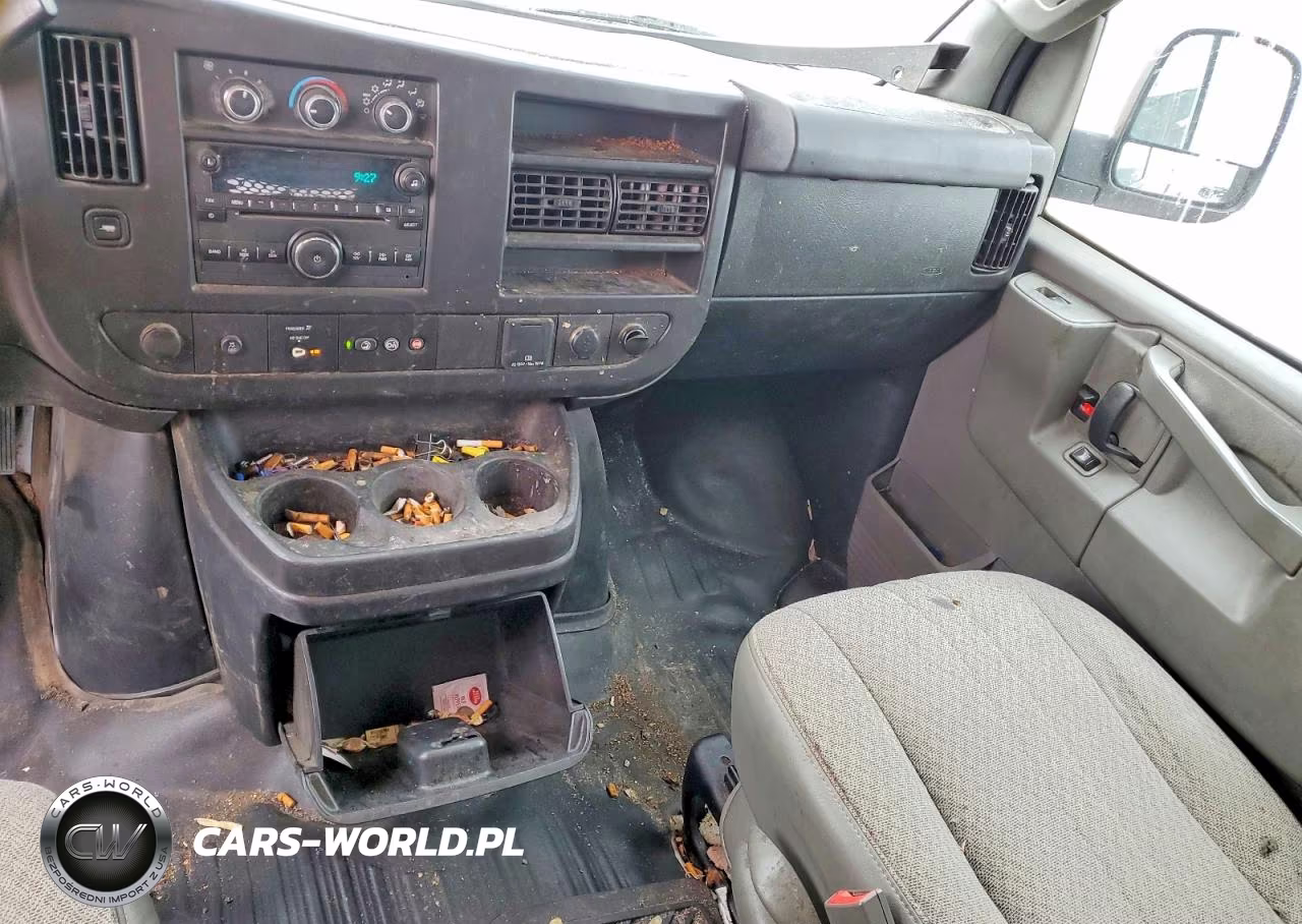 2020 Chevrolet Express G2500 VIN:1GCWGAFG1L1213991 - 8