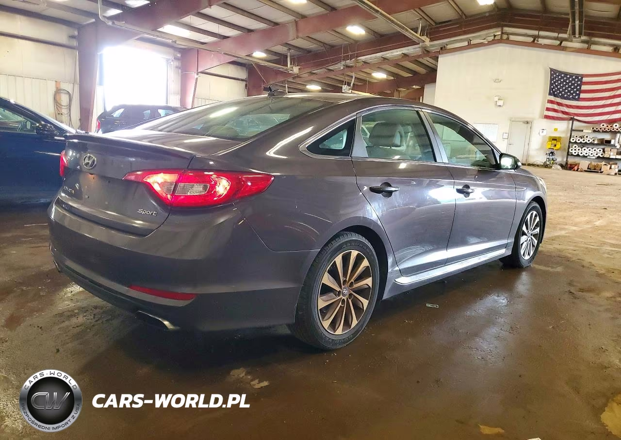 2015 Hyundai Sonata Sport VIN:5NPE34AFXFH120228 - 3