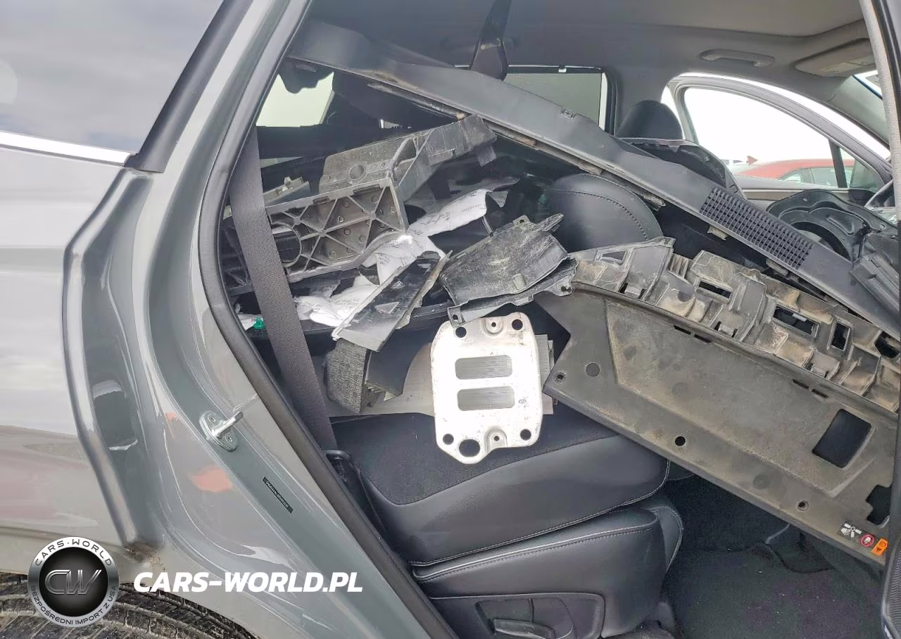 2023 Hyundai Santa Fe Limited VIN:5NMS44ALXPH493239 - 10