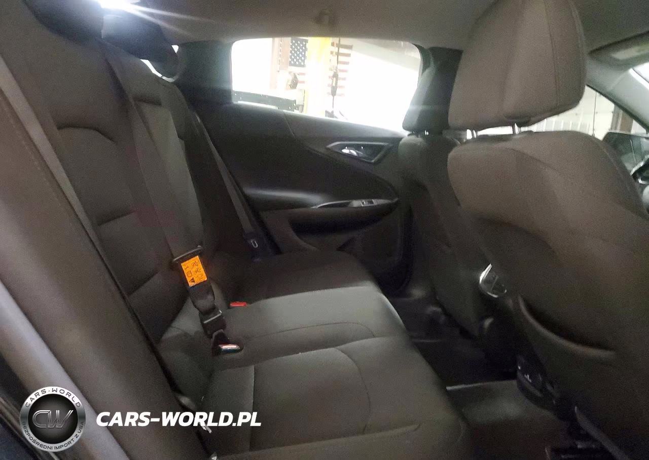 2018 Chevrolet Malibu Lt VIN:1G1ZD5ST6JF285617 - 10
