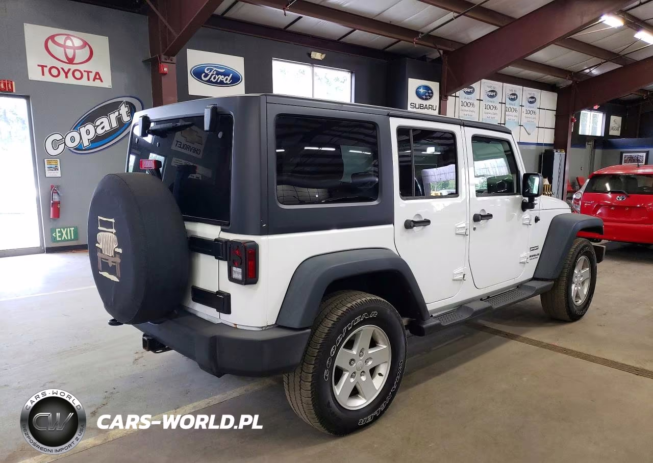 2015 Jeep Wrangler Unlimited Sport VIN:1C4HJWDG0FL767882 - 3