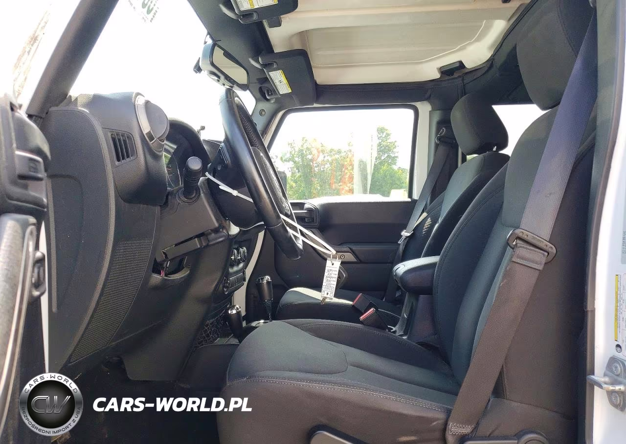 2015 Jeep Wrangler Unlimited Sport VIN:1C4HJWDG0FL767882 - 7