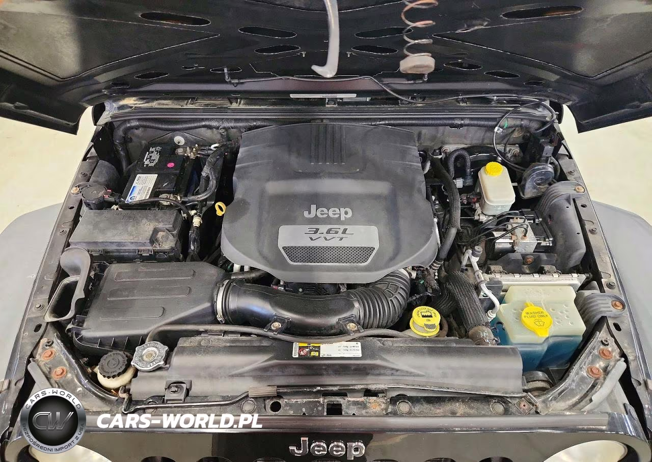 2013 Jeep Wrangler Unlimited Sport VIN:1C4BJWDG8DL503263 - 12