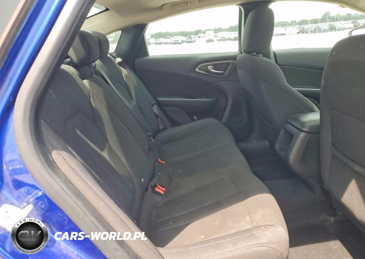 2016 Chrysler 200 Limited VIN:1C3CCCAB2GN115285 - 10