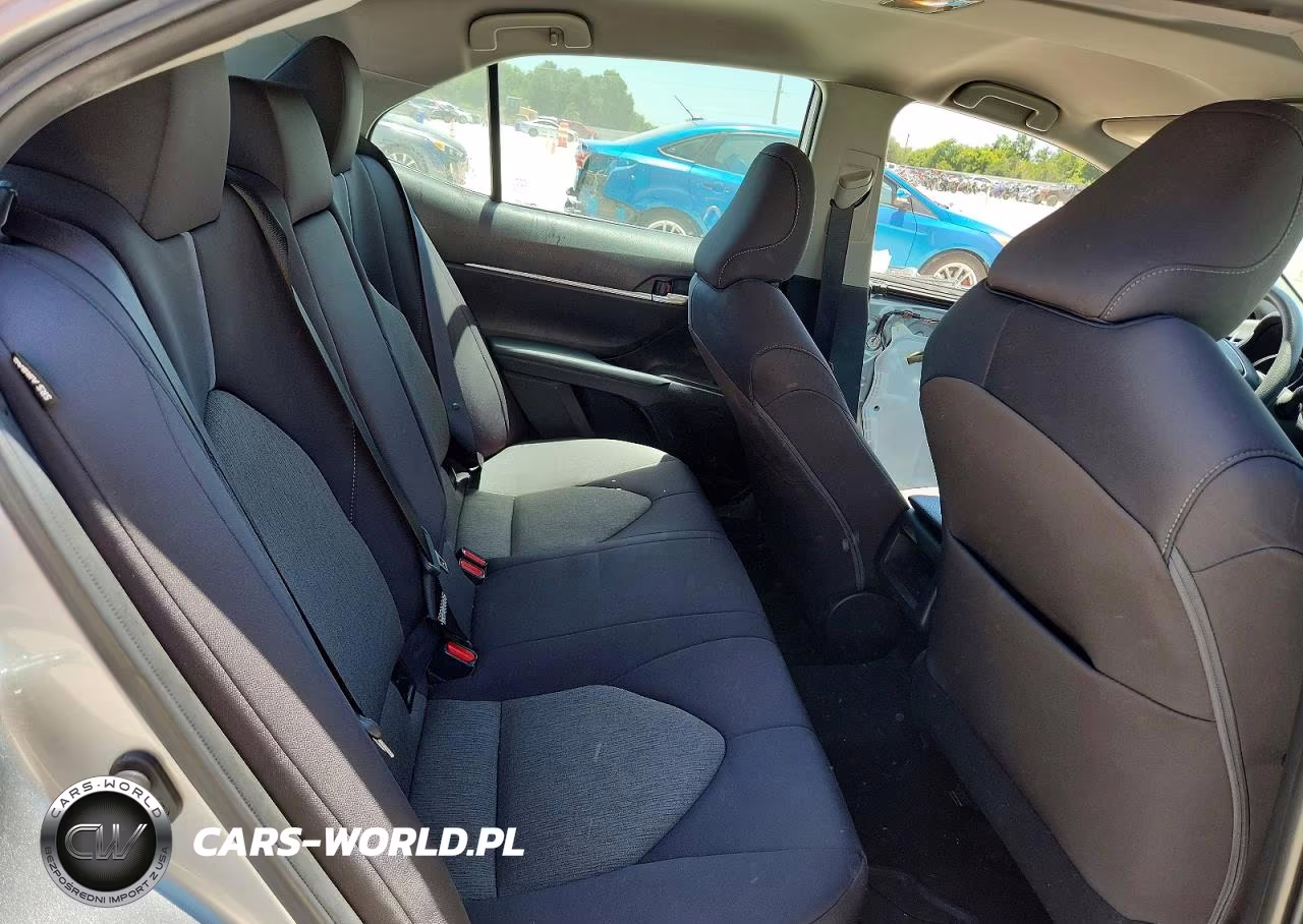 2022 Toyota Camry Le VIN:4T1C11AK8NU668124 - 10