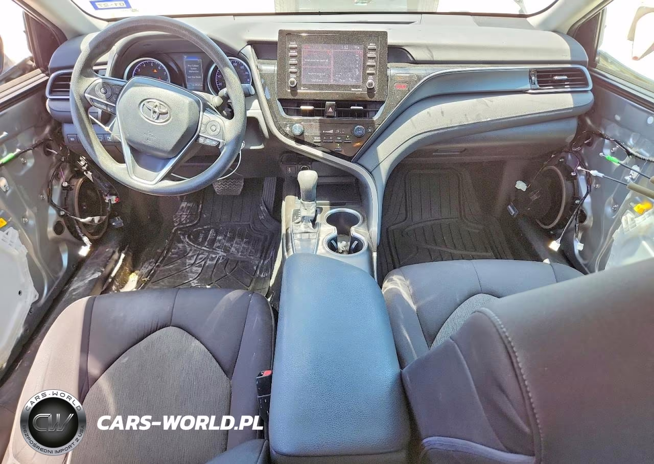 2022 Toyota Camry Le VIN:4T1C11AK8NU668124 - 8