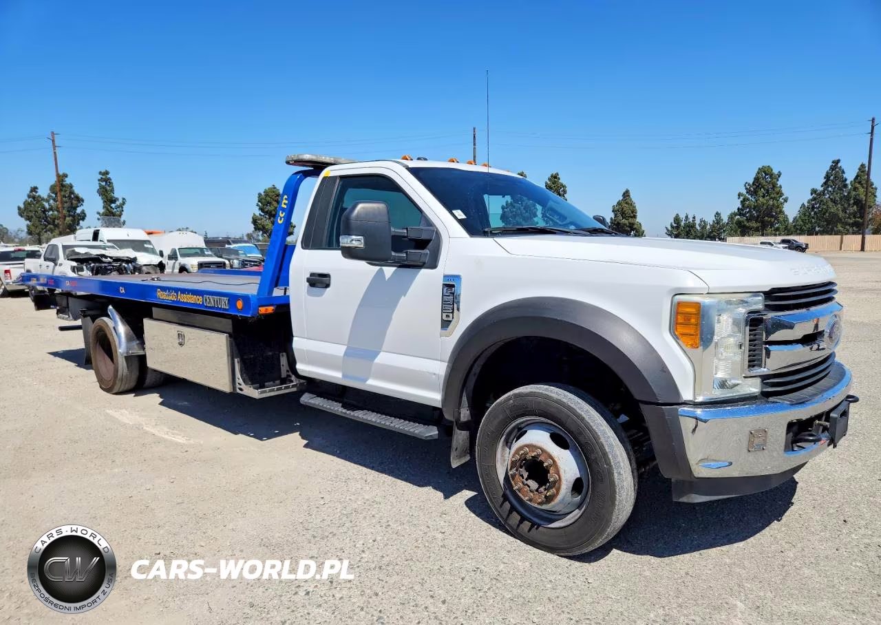 2017 Ford F550 Super Duty VIN:1FDUF5GT6HEC49264 - 4