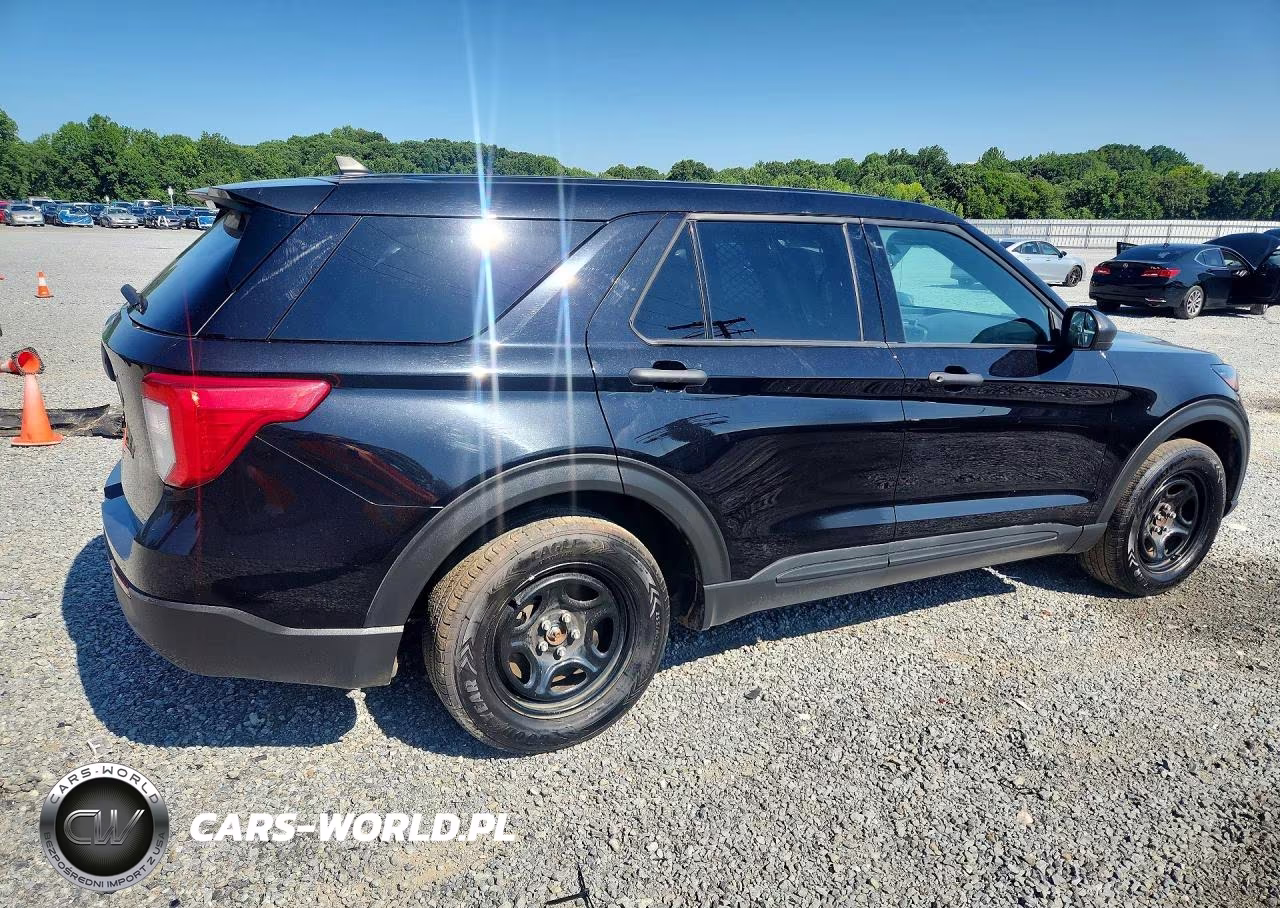 2023 Ford Explorer Police Interceptor VIN:1FM5K8AB0PGB84593 - 3