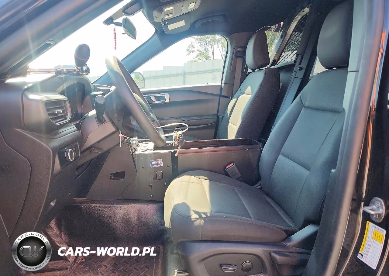 2023 Ford Explorer Police Interceptor VIN:1FM5K8AB0PGB84593 - 7