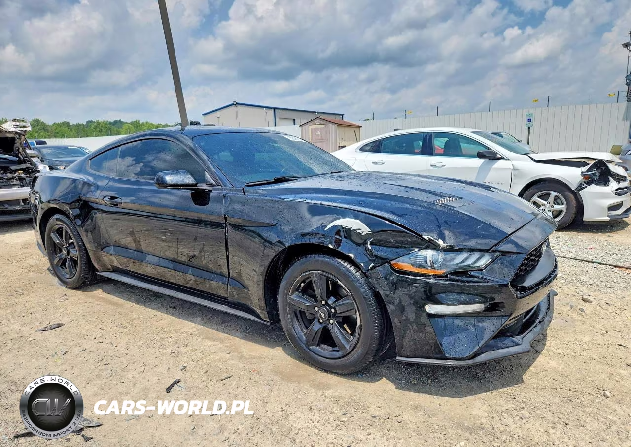 2018 Ford Mustang VIN:1FA6P8TH5J5142182 - 4