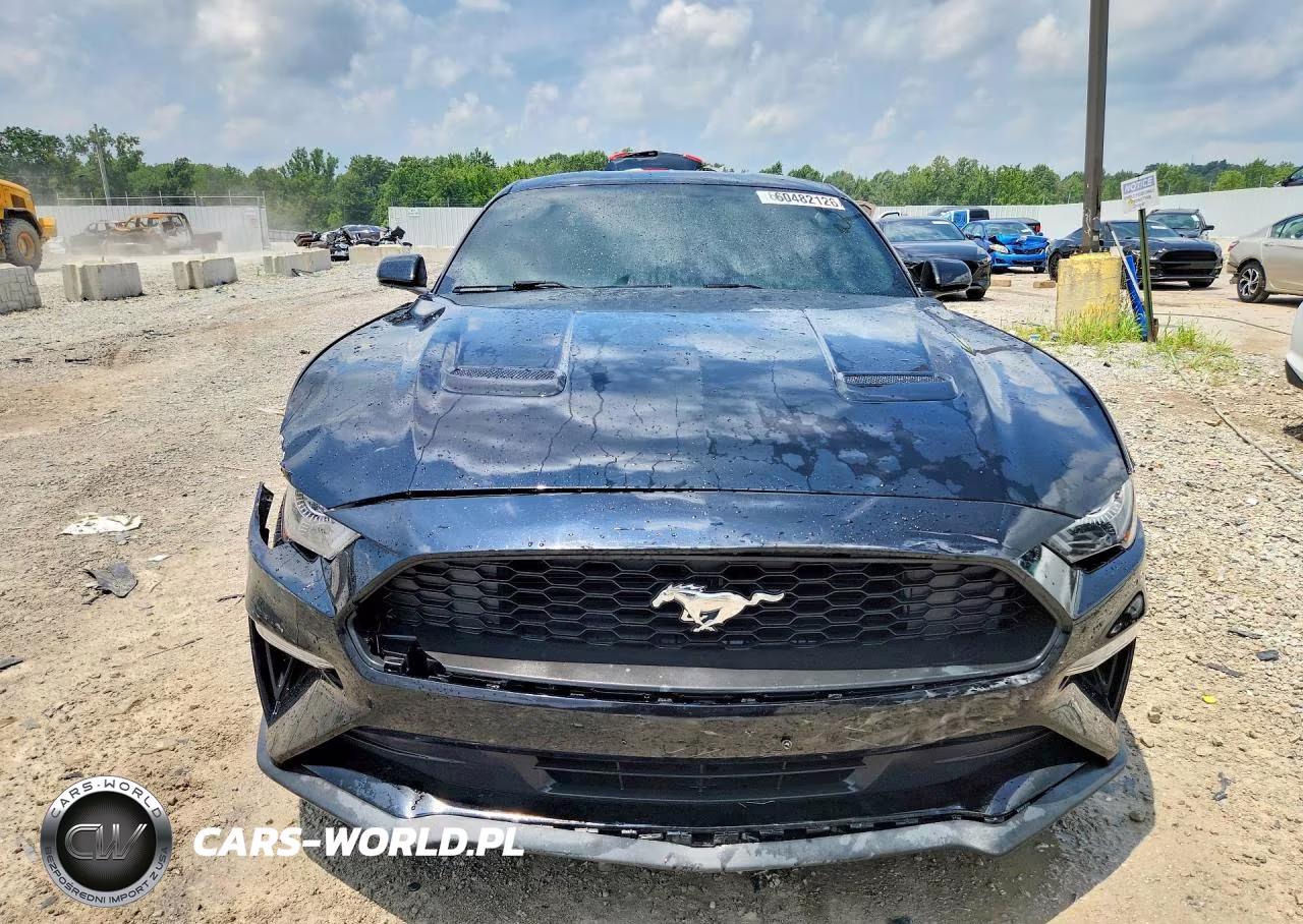 2018 Ford Mustang VIN:1FA6P8TH5J5142182 - 5