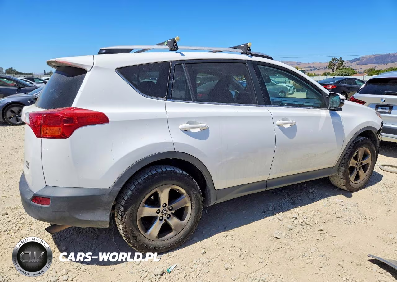 2015 Toyota Rav4 Xle VIN:JTMRFREV6FD109000 - 3