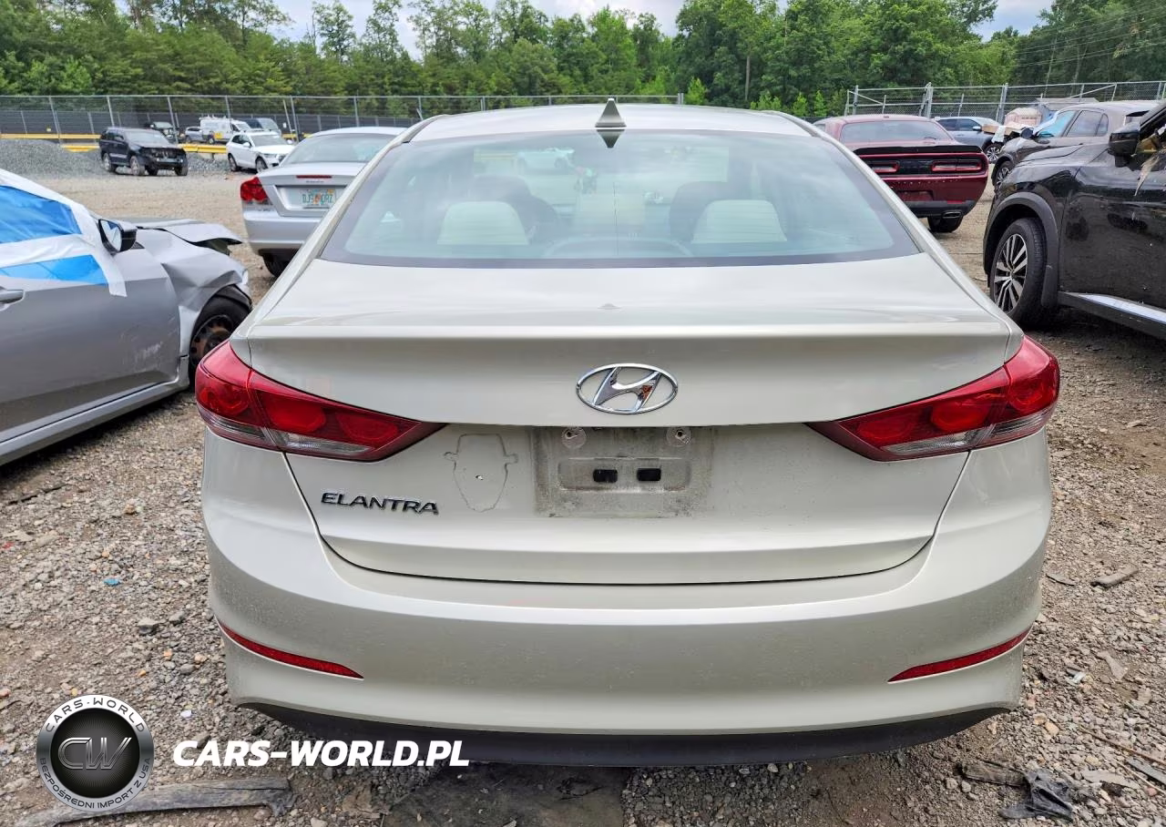 2018 Hyundai Elantra Value Edition VIN:5NPD84LF0JH306413 - 6