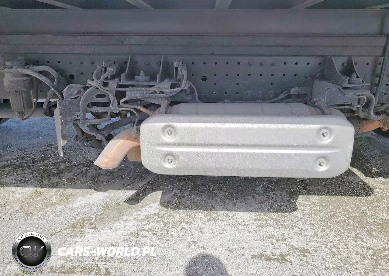 2020 Hino 155 Box Truck VIN:JHHYDM1H0LK008303 - 11