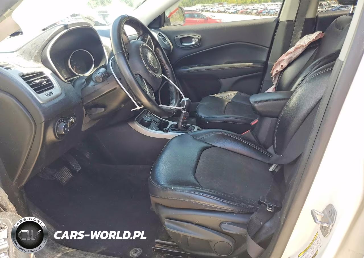 2019 Jeep Compass Latitude VIN:3C4NJDBB5KT839060 - 7