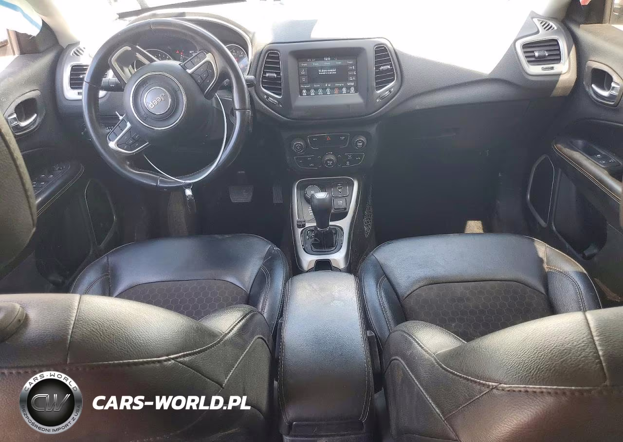 2019 Jeep Compass Latitude VIN:3C4NJDBB5KT839060 - 8