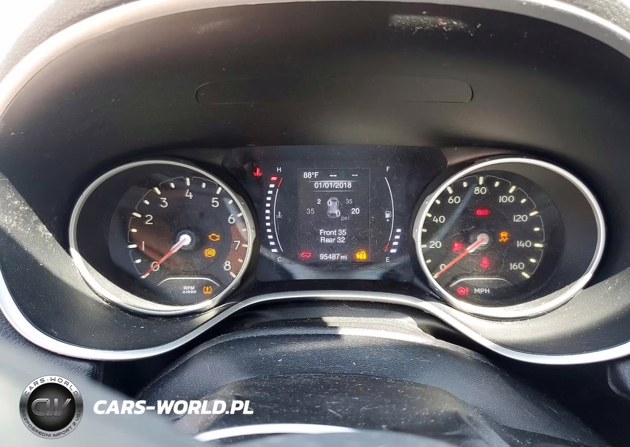 2019 Jeep Compass Latitude VIN:3C4NJDBB5KT839060 - 9