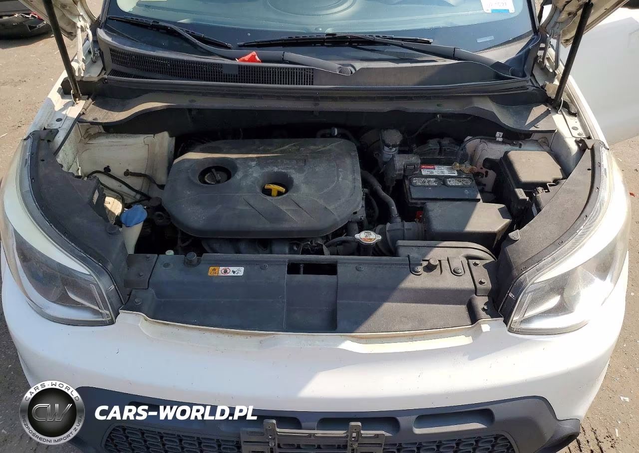 2015 Kia Soul + VIN:KNDJP3A50F7178907 - 11