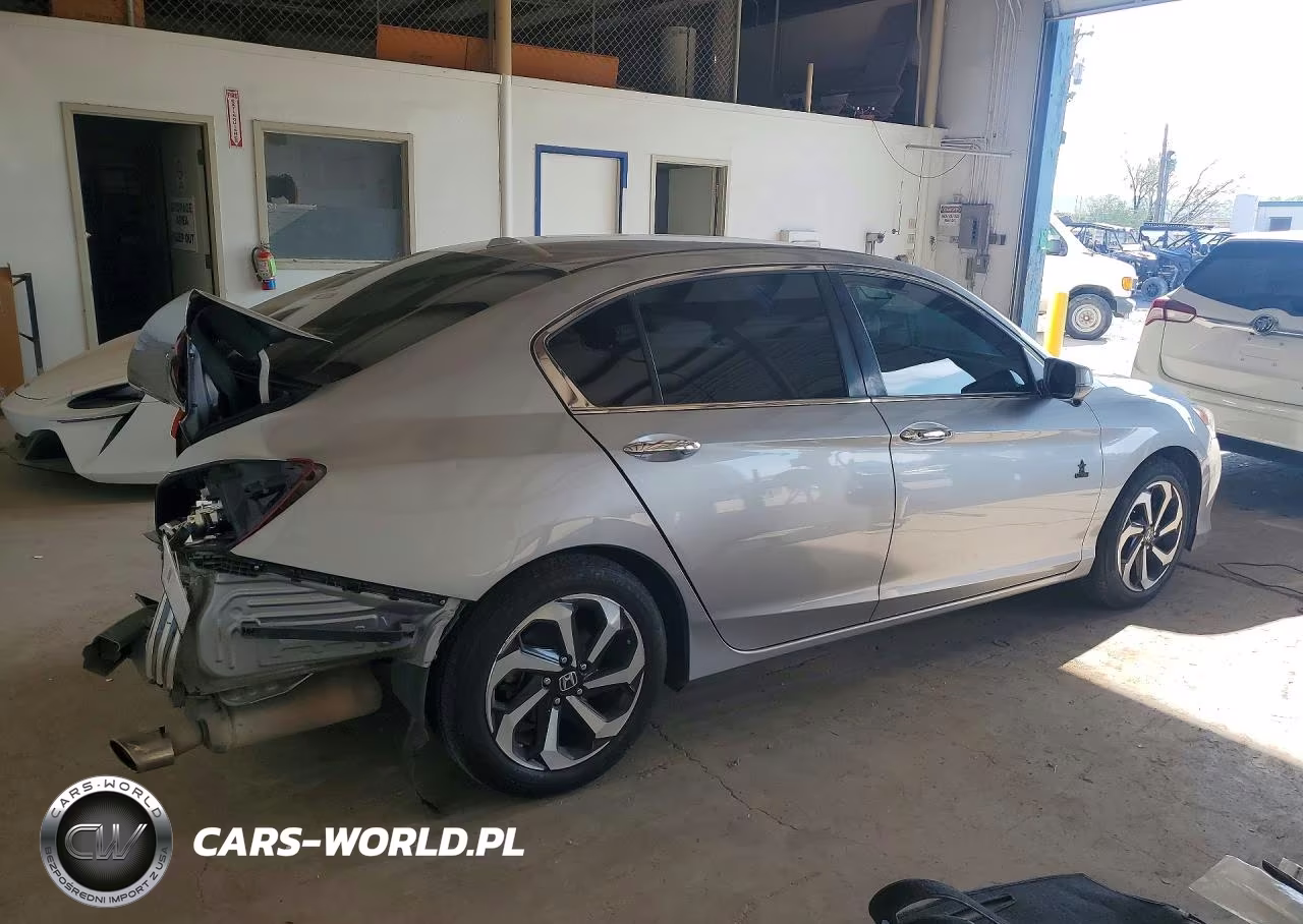 2017 Honda Accord Ex VIN:1HGCR2F04HA196618 - 3