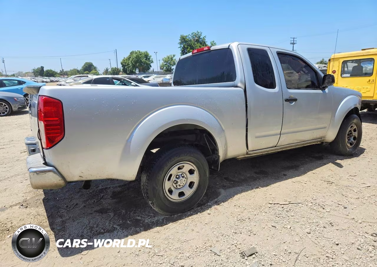 2015 Nissan Frontier S VIN:1N6BD0CT8FN768918 - 3
