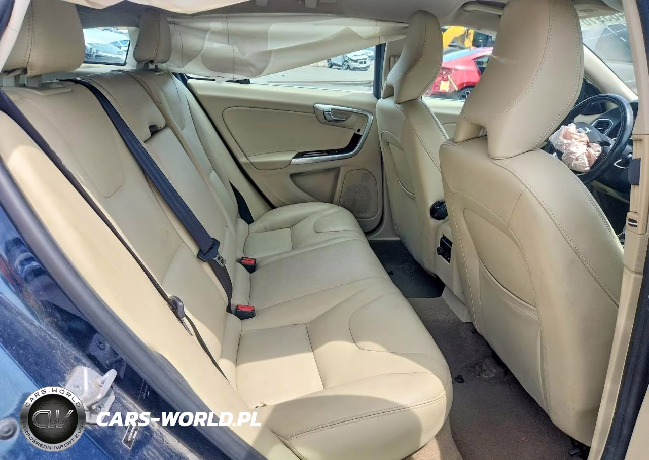 2015 Volvo V60 Premier+ VIN:YV1612SC1F1191533 - 10