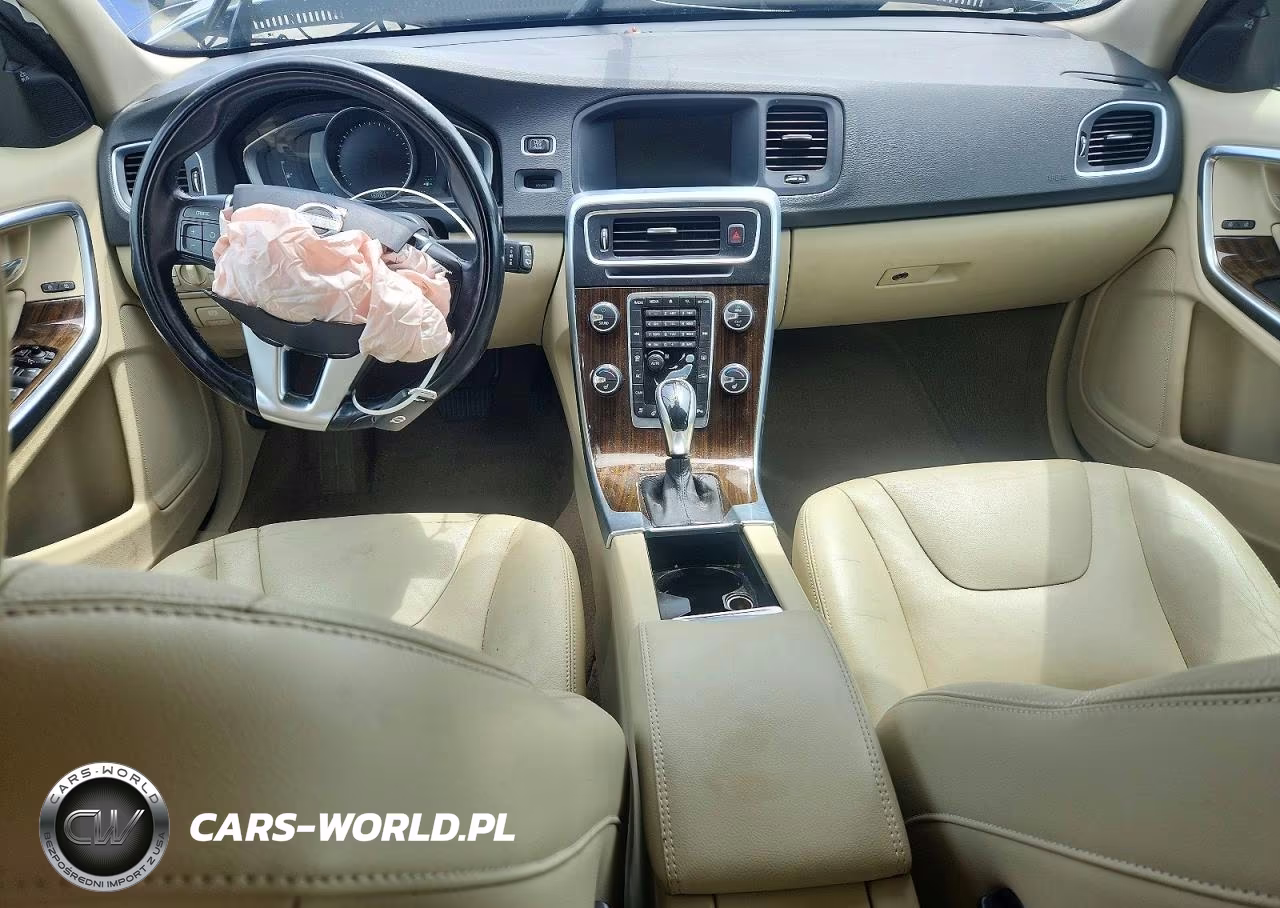 2015 Volvo V60 Premier+ VIN:YV1612SC1F1191533 - 8
