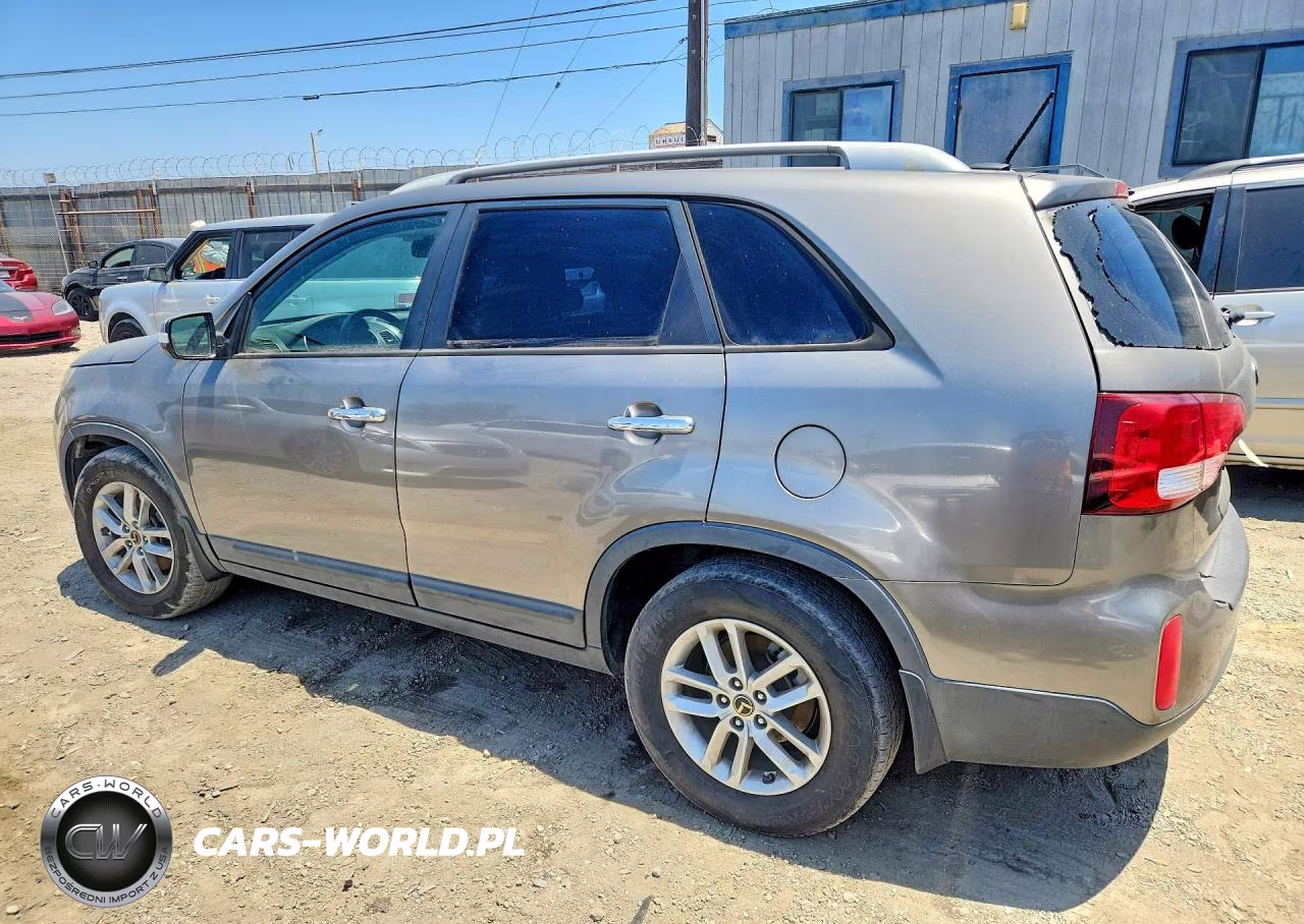 2014 Kia Sorento Lx VIN:5XYKT4A62EG543295 - 2