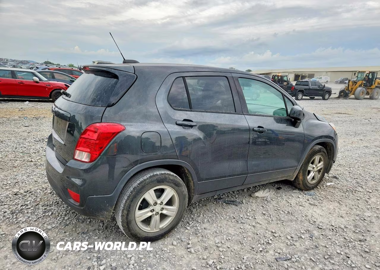 2020 Chevrolet Trax VIN:3GNCJKSB2LL205323 - 3