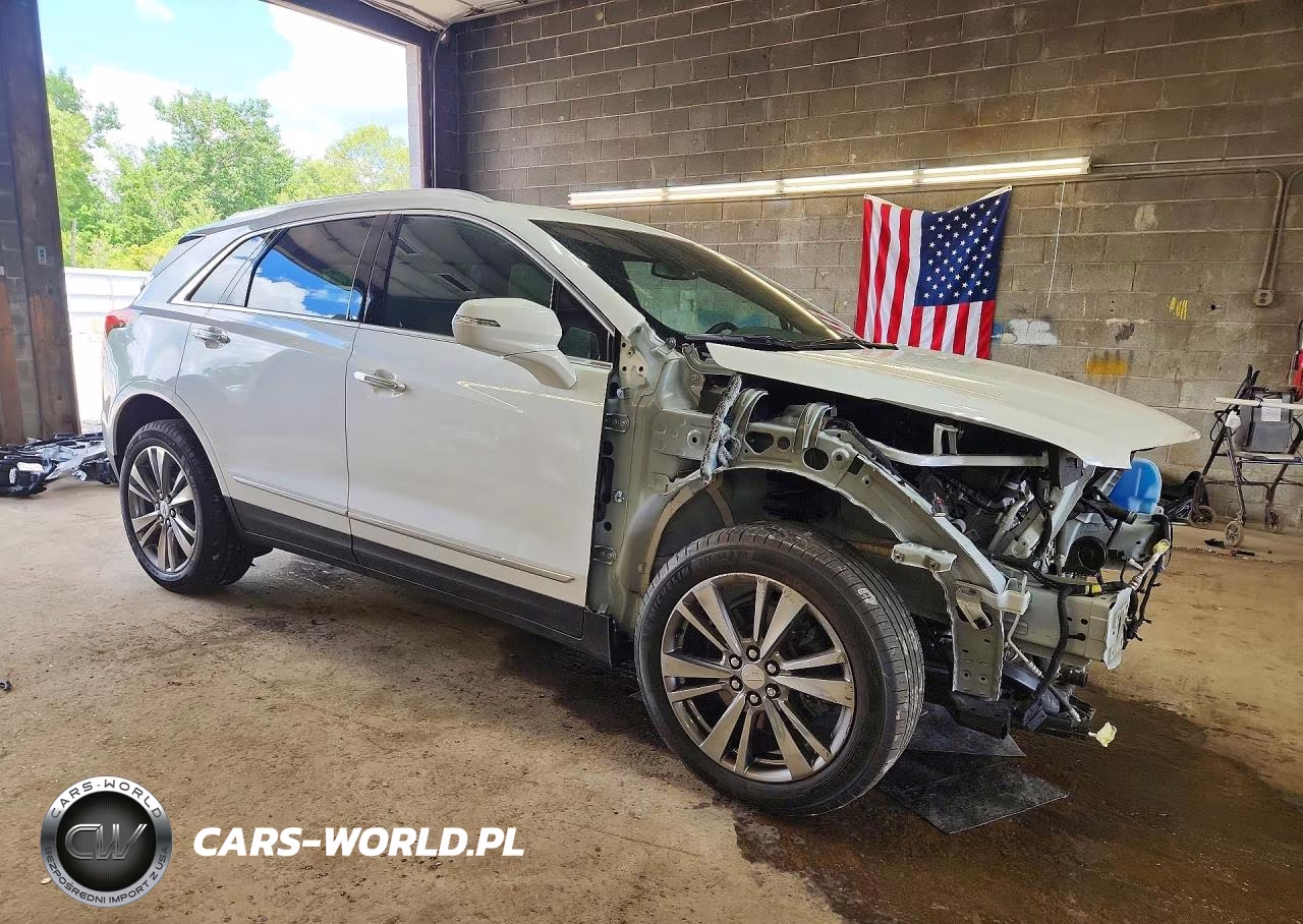 2025 Cadillac Xt5 Premium Luxury VIN:1GYKNDRSXSZ100427 - 4