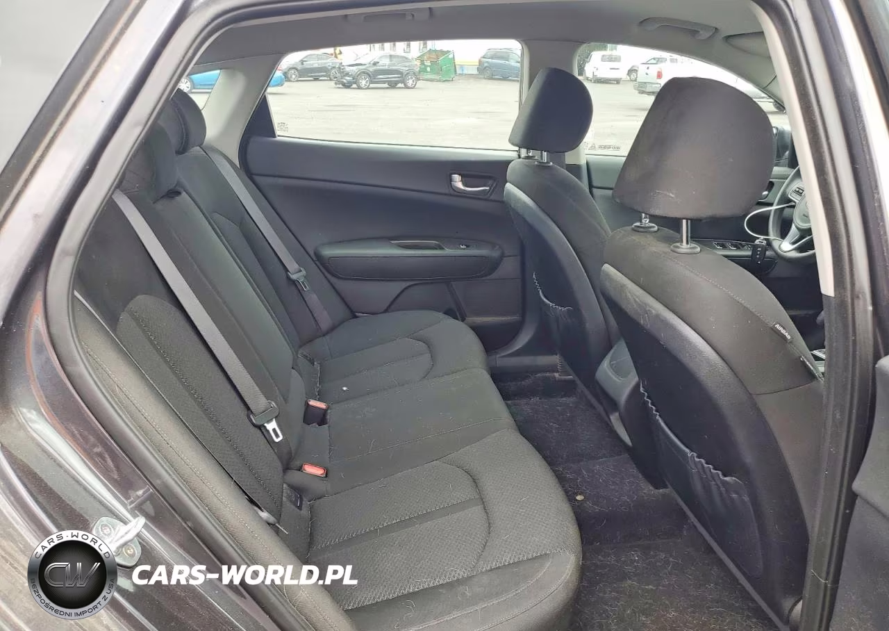 2016 Kia Optima Lx VIN:KNAGT4L31G5117793 - 10