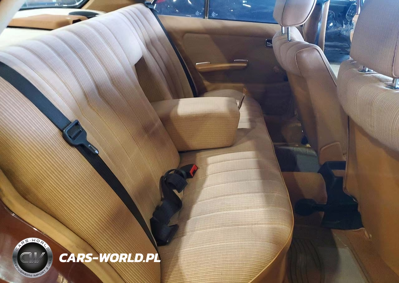 1984 Mercedes-Bez 240D VIN:WDB1231231A136864 - 10